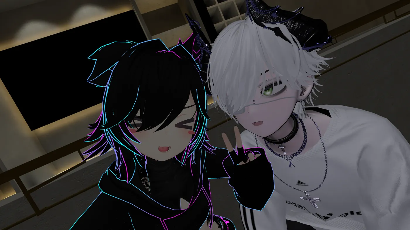 VRChat 合影，三个角色站在一起